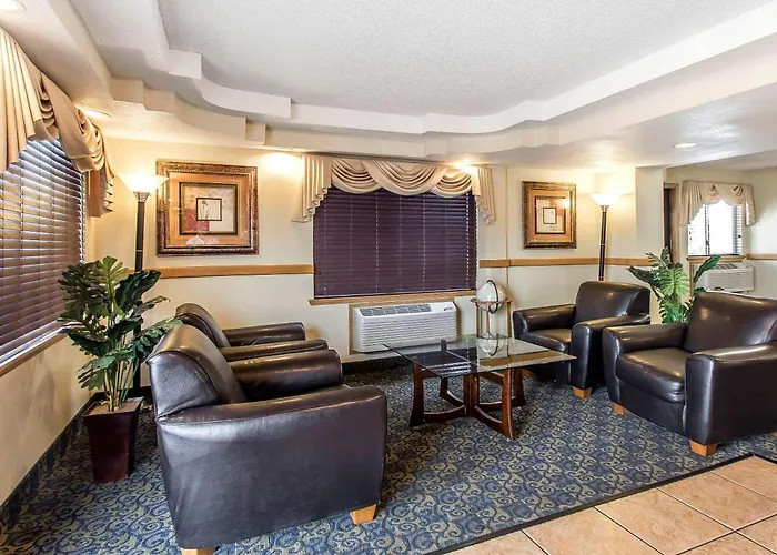Brentwood Inn Clinton