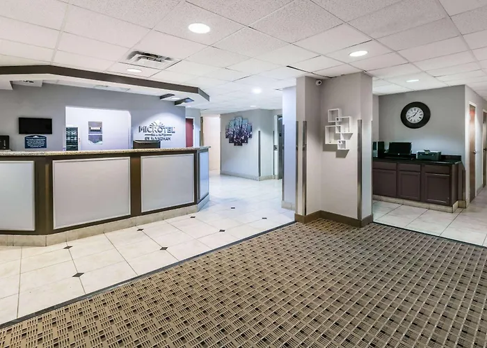 Microtel Inn And Suites Lafayette