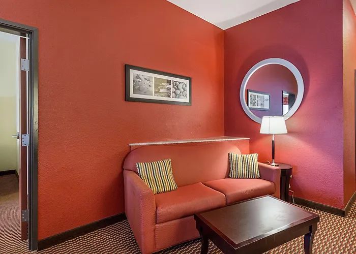 Comfort Suites