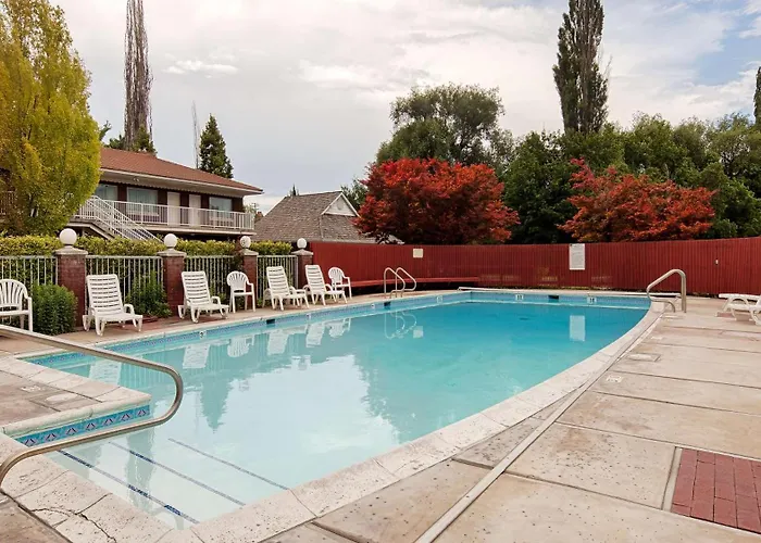 Baugh Motel, Surestay Collection By Best Western