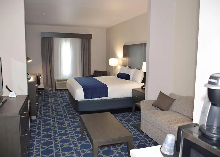 Best Western Plus Rama Inn & Suites