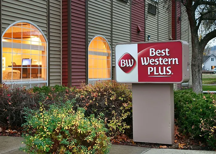 Best Western Plus Rama Inn & Suites