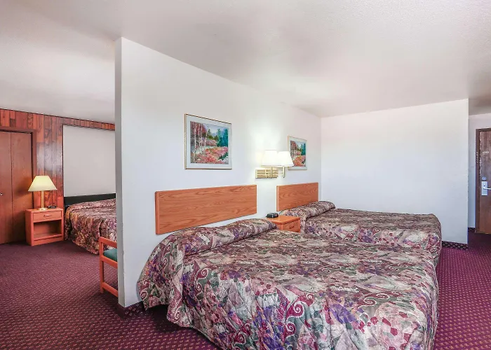 Travelodge By Wyndham Deer Lodge Montana