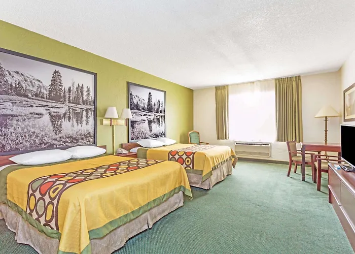 Super 8 By Wyndham Wendover