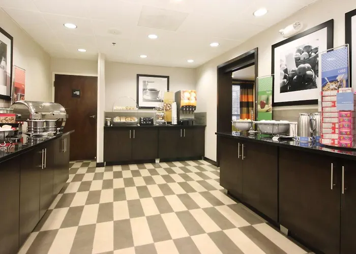 Hampton Inn Overland Park