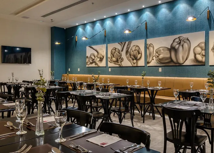 Comfort Suites Vitoria
