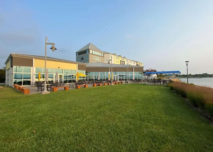 41 Lakefront Hotel, Trademark Collection By Wyndham
