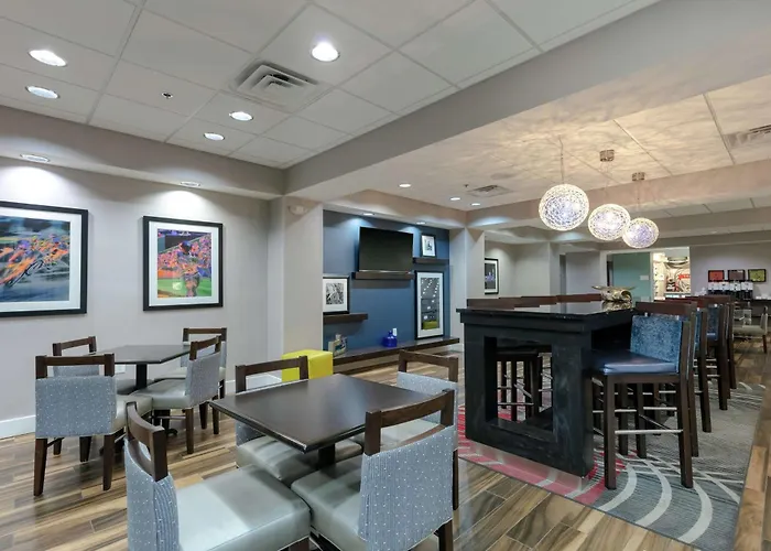 Hampton Inn Emerson - Lakepoint, Ga