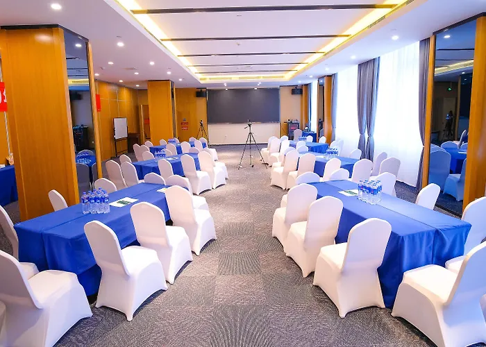 Holiday Inn Express Bengbu Downtown, An Ihg Hotel