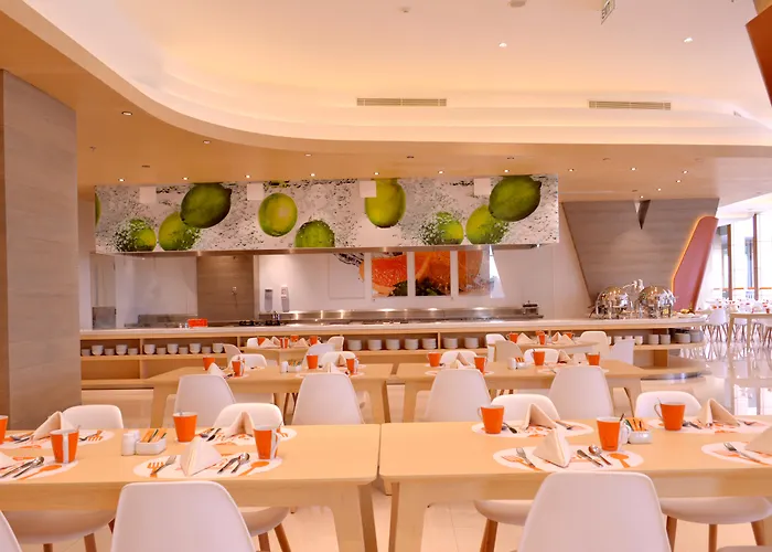 Harris Hotel & Conventions Bekasi