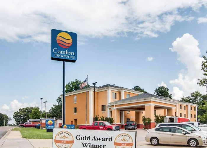 Comfort Inn & Suites El Dorado