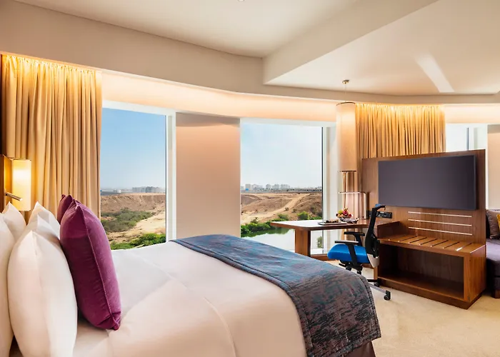 Crowne Plaza Muscat Ocec By Ihg