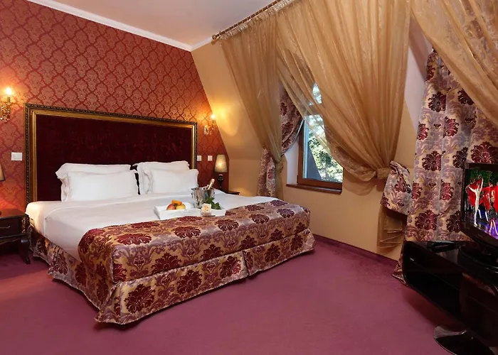 Kristel Hotel