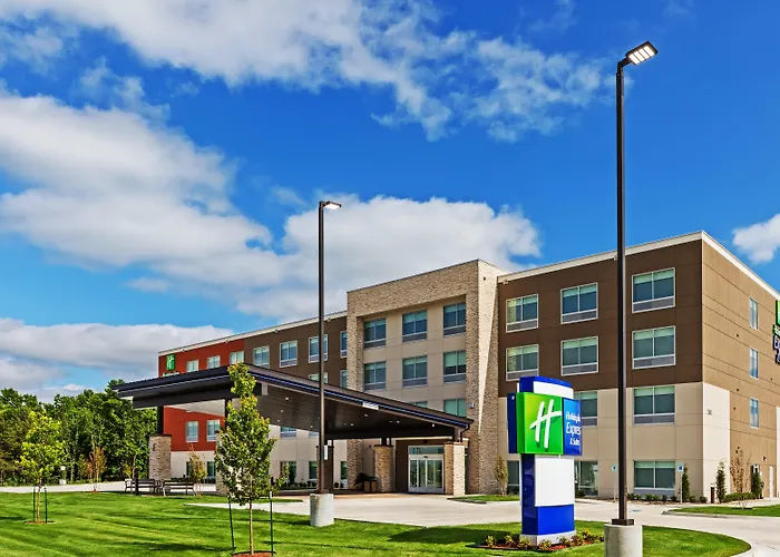 Holiday Inn Express & Suites Parsons By Ihg