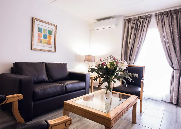 Airport Inn And Suites