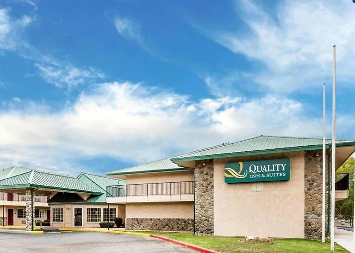 Quality Inn & Suites Minden