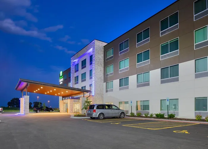 Holiday Inn Express & Suites - Bourbonnais East - Bradley By Ihg