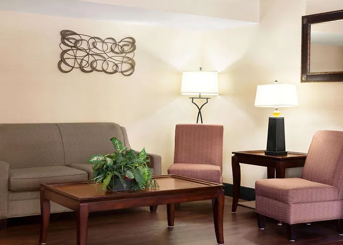 Baymont By Wyndham Rocky Mount