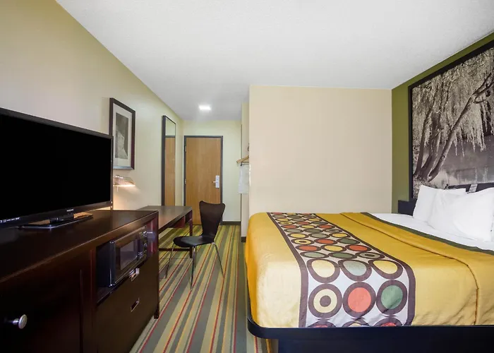 Super 8 By Wyndham El Dorado