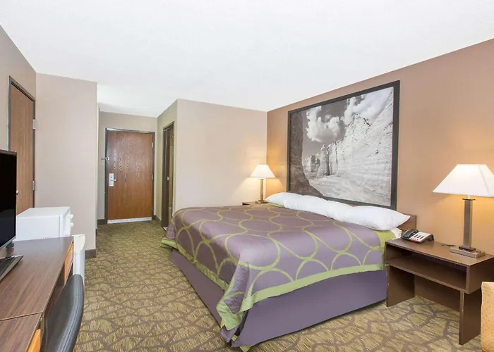 Super 8 By Wyndham Belleville
