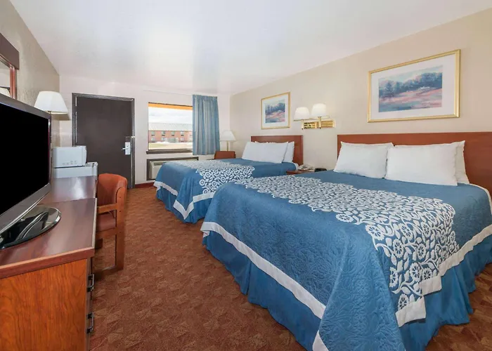Days Inn By Wyndham Russell