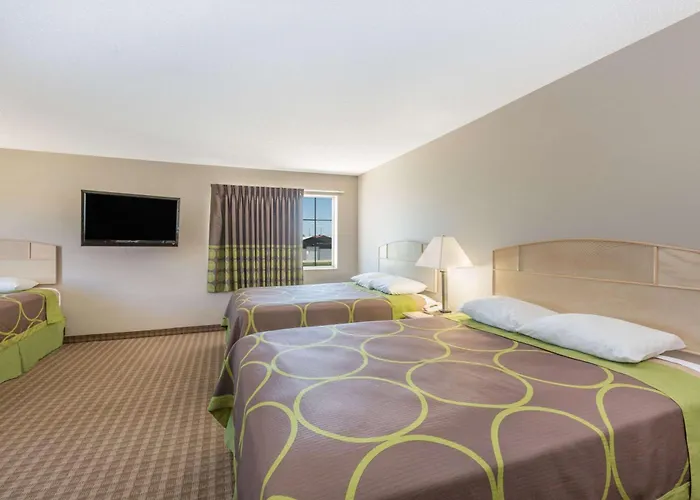 Super 8 By Wyndham Carroll/East