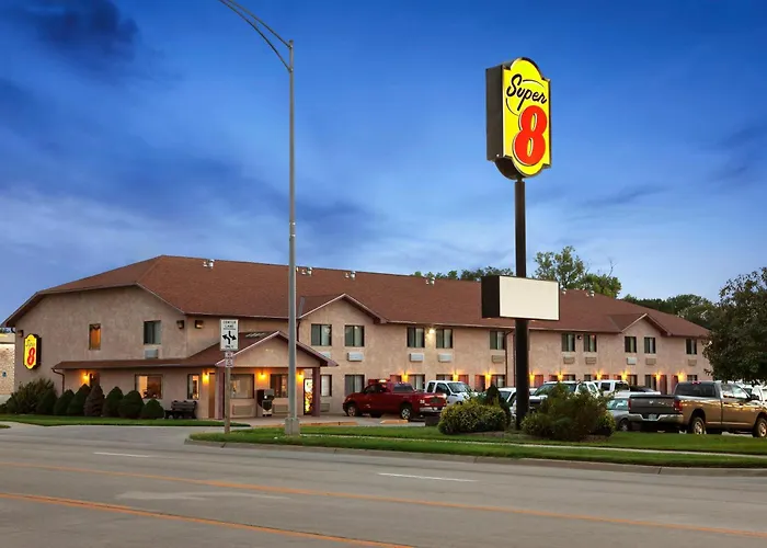 Super 8 By Wyndham Concordia Hotel
