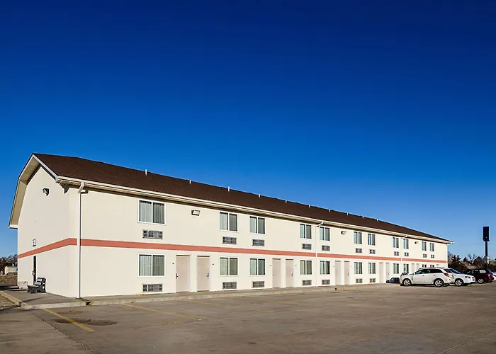 Rodeway Inn Larned