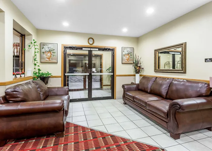 Super 8 By Wyndham Osage