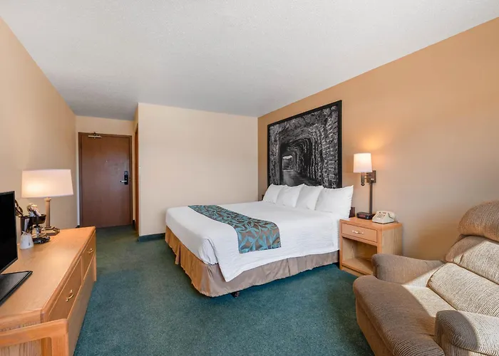 Super 8 By Wyndham Hill City/Mt Rushmore/ Area