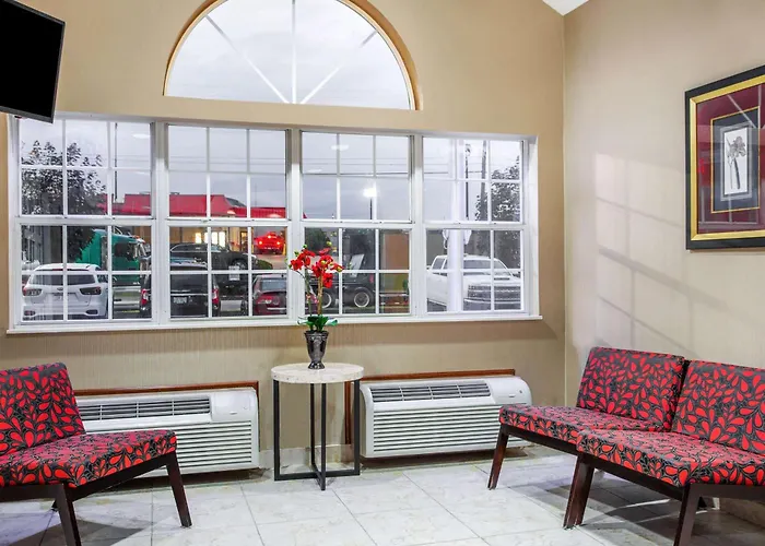 Microtel Inn & Suites By Wyndham Charleston