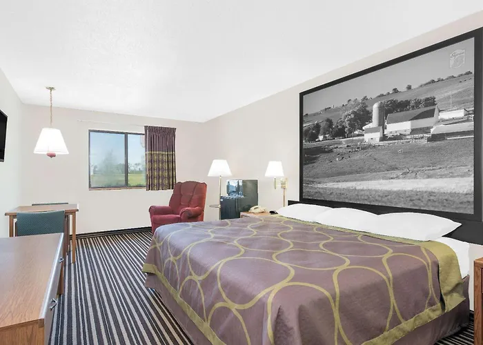 Wrangler Hotel Morris