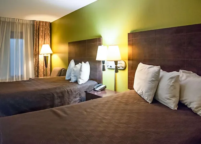 Rodeway Inn & Suites Clarksville Near Governors Square Mall