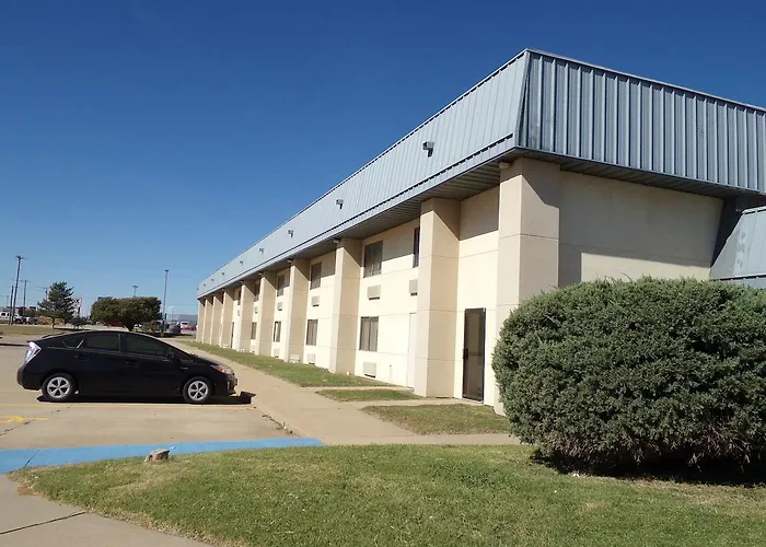 Regency Inn & Suites