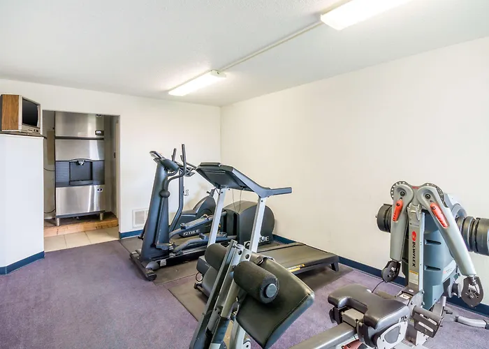 Rodeway Inn And Suites