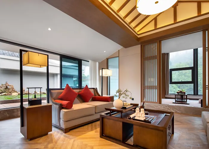 Holiday Inn Resort Mengding Mountain, An Ihg Hotel