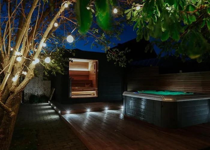 Wunderschöne FeWo direkt am Meer mit Whirlpool&Sauna