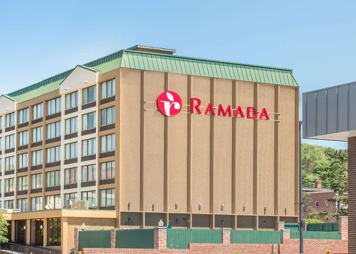 Ramada By Wyndham Cumberland Downtown Hotel