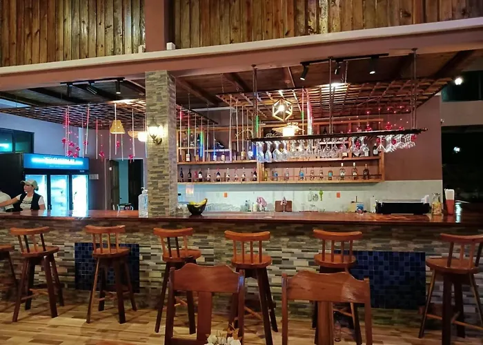 Sunshine View Hotel And Restaurant
