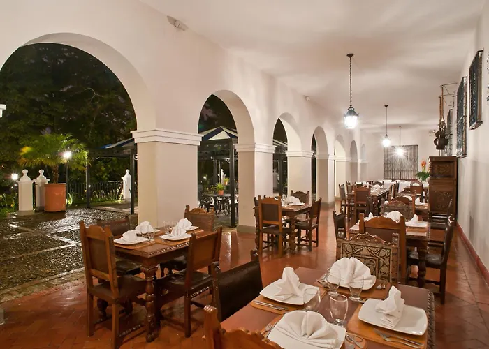 Hotel Dann Monasterio