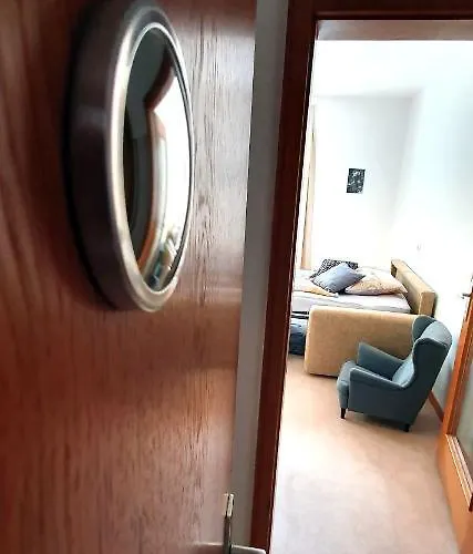Zweizimmer-Wohnung mit Parkgarage