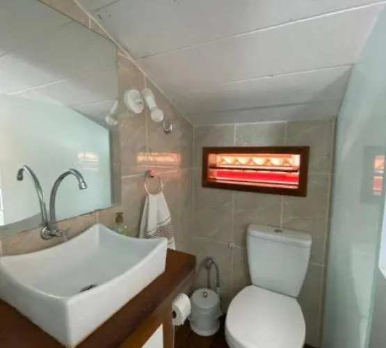 Apartamento 1 suite garagem Praia do Forte 500m da Praia