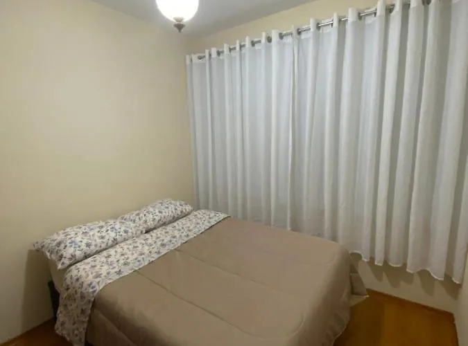 Apto com garagem no centro de Nova Friburgo