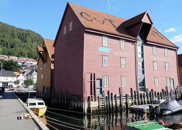 Charming Bergen House, Rare Historic House From 1779, Whole House