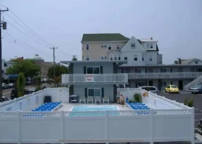 Sunbeach Condo 900 Wesley Avenue Unit 109