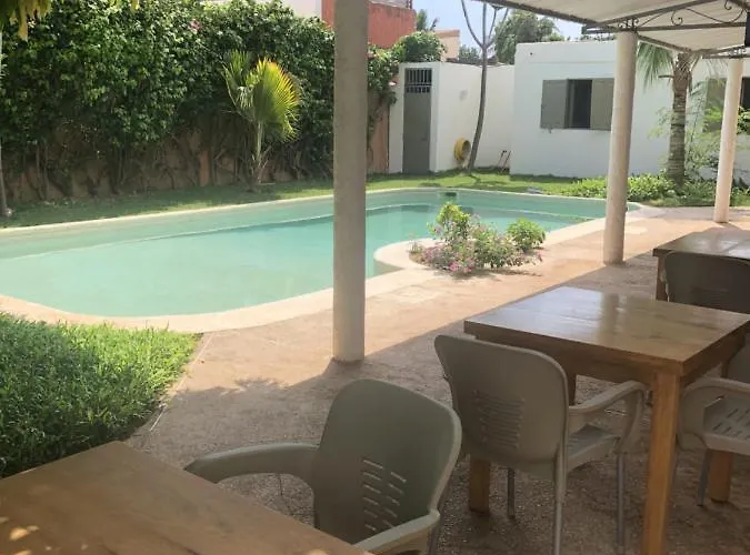 Le Hbr De Saly