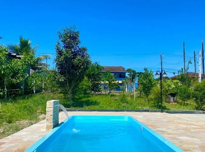 Apartamento em chácara próximo as praias com piscina e quiosque com internet