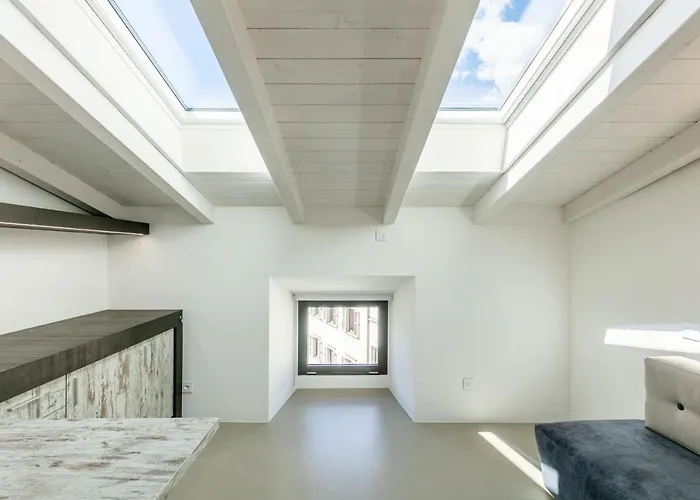 Domus Cavour Rooms&Suites