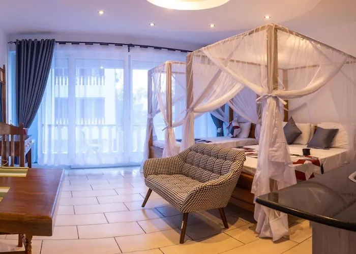 Mombasa Bamburi Beach Studio A11 - Pool & Beach - Sleeps 3