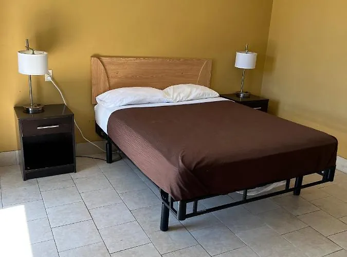 Budget Inn Decatur Priceville